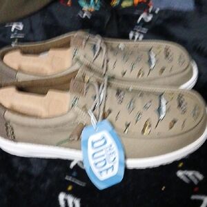 Hey Dude Men's Tan Fish Print Loafers